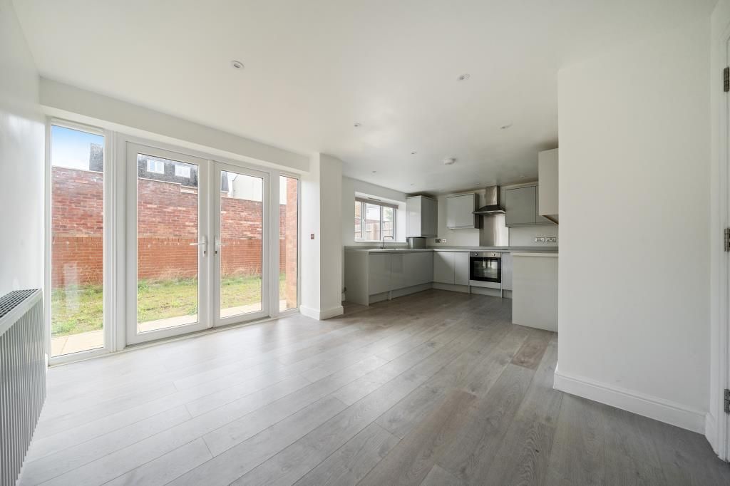 Property photo 2 of 20 Reception