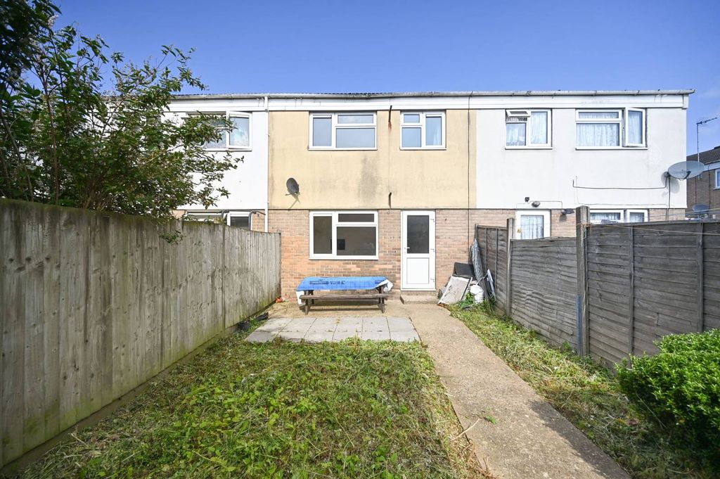Property photo 3 of 9