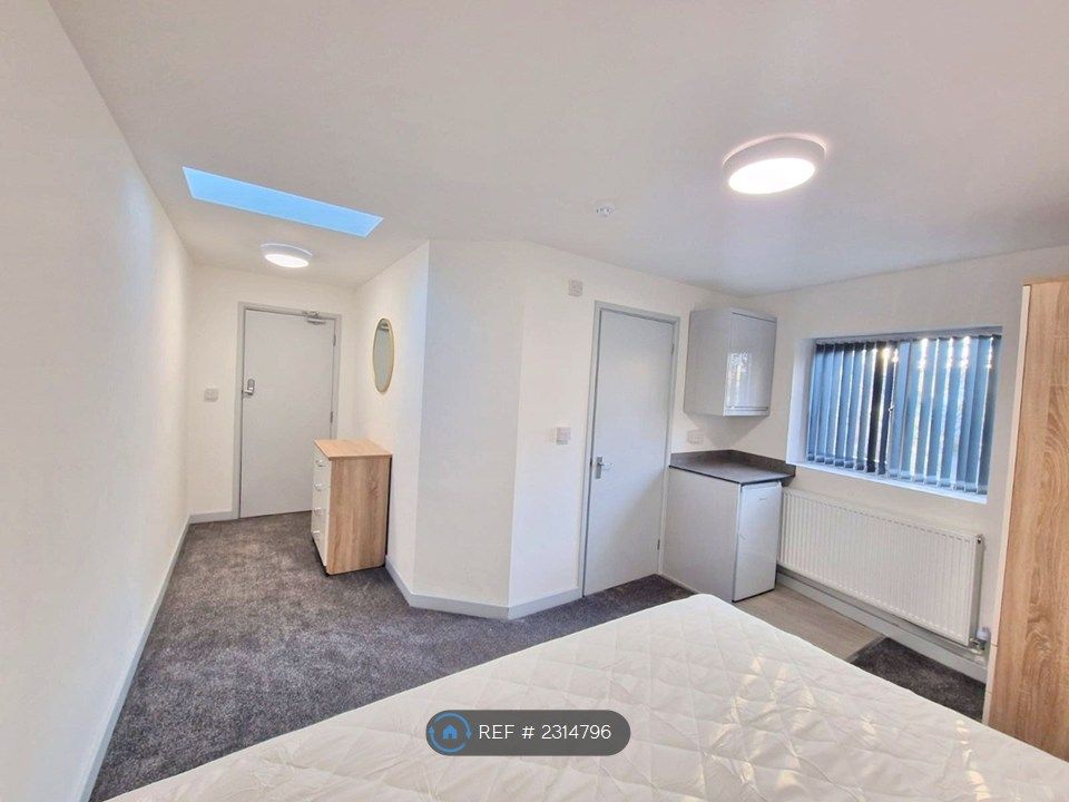 Property photo 1 of 27