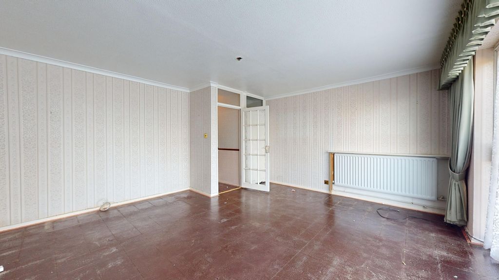 Property photo 3 of 18 31 Trust Walk, Herne Hill, London, Se21 8Lb