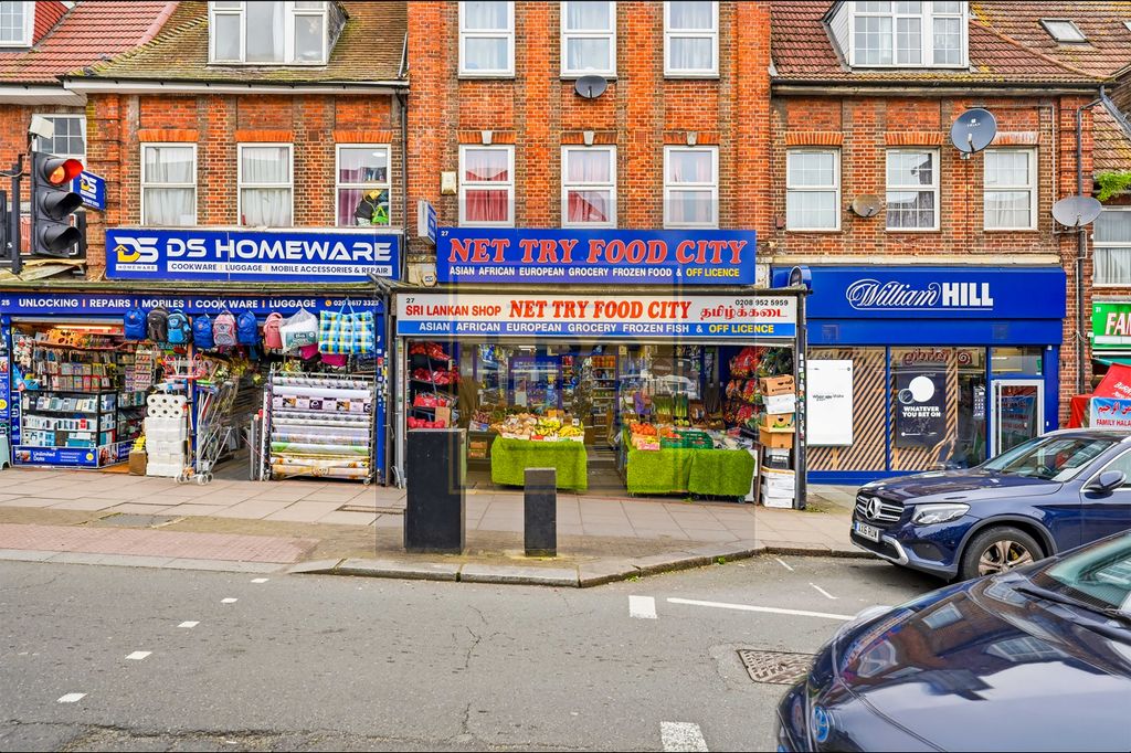 Property photo 2 of 21