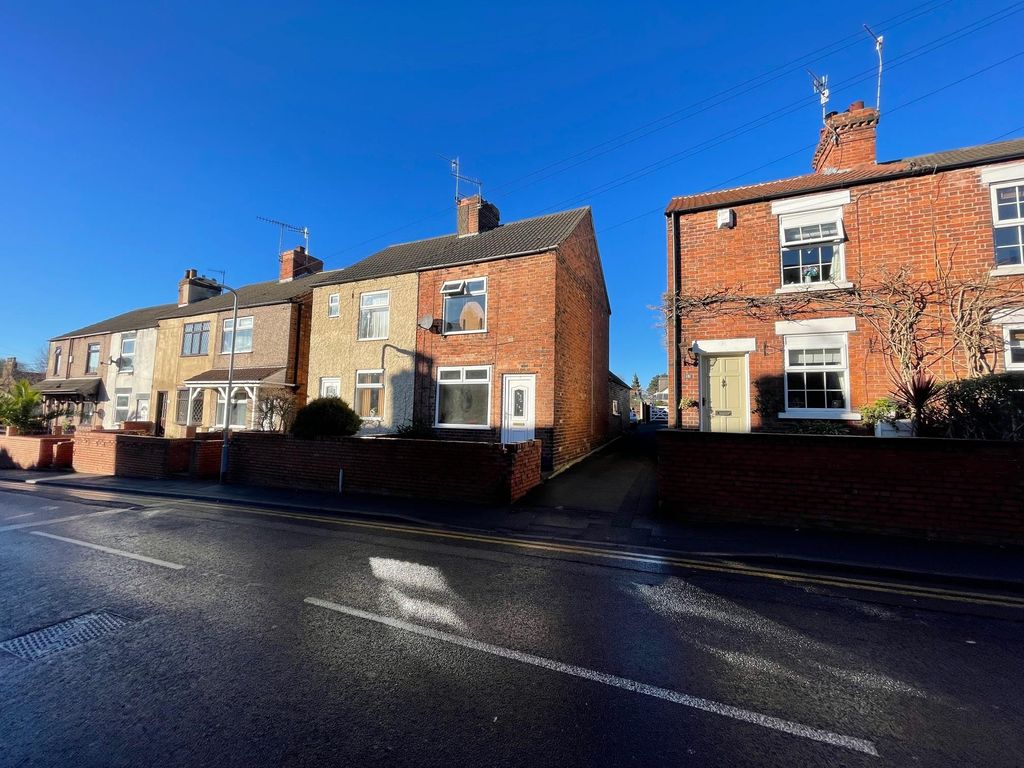 Property photo 2 of 13