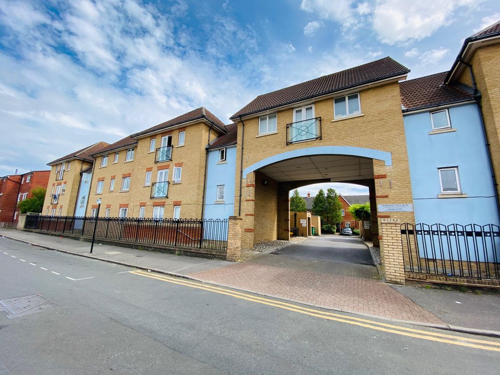 Property photo 1 of 8