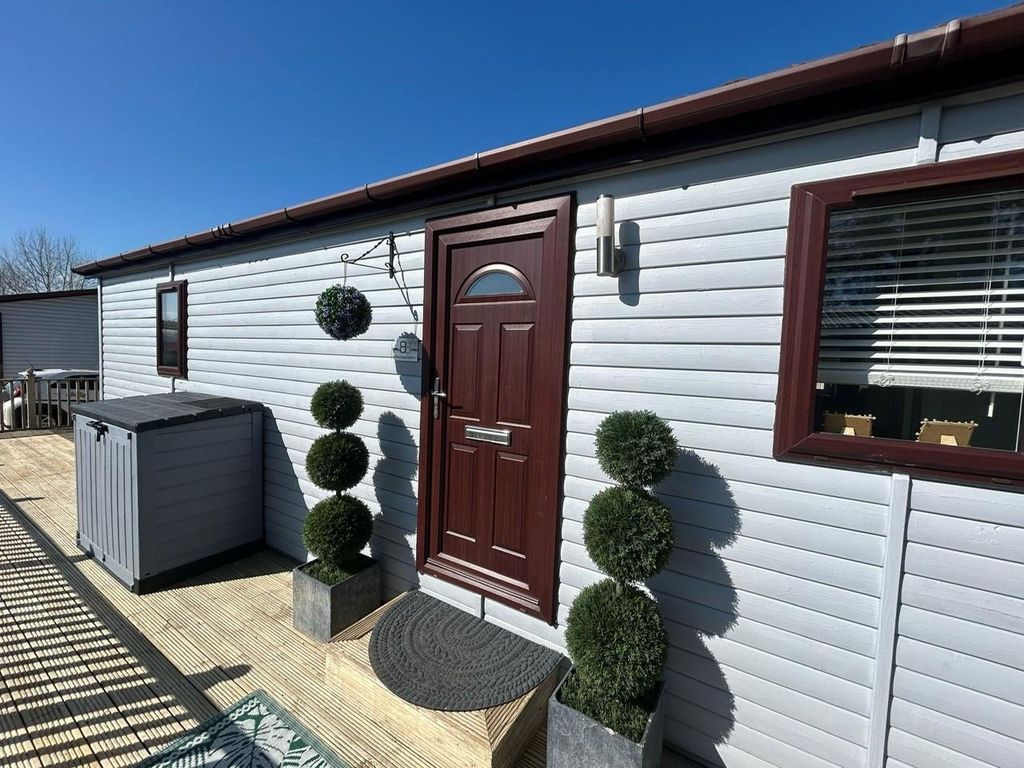 Property photo 1 of 11 1.Jpg