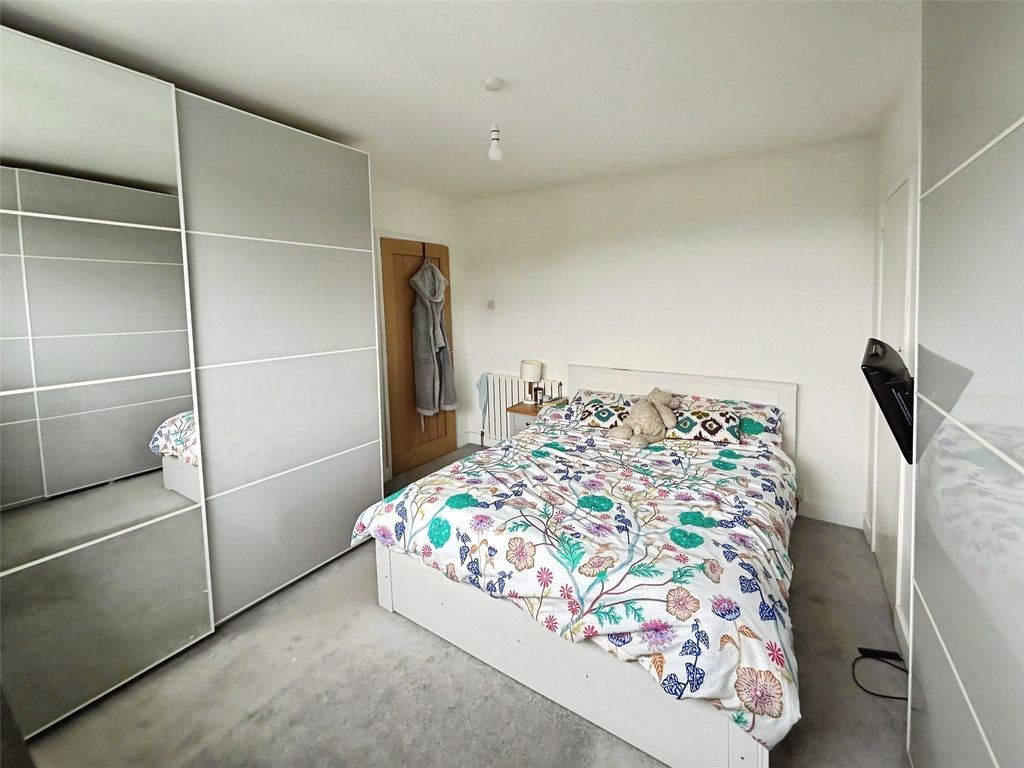 Property photo 3 of 9 Picture No. 08