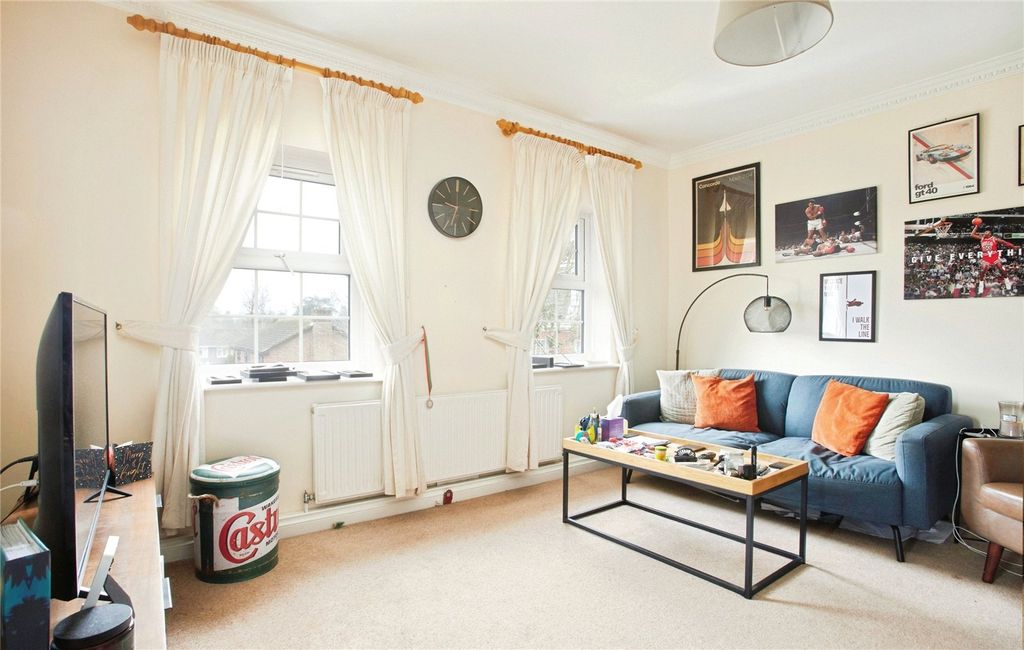 Property photo 3 of 13 Picture No. 12