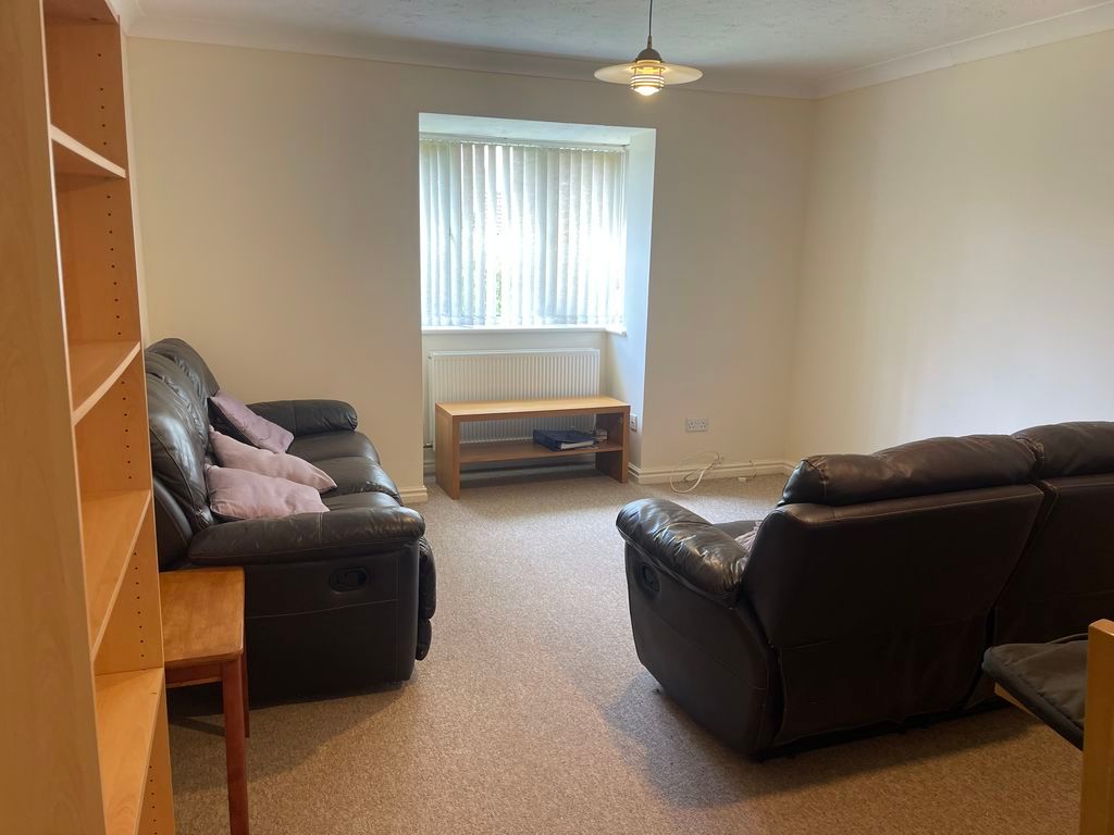 Property photo 2 of 5 Photo 5