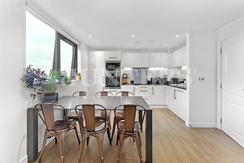 Property photo 2 of 21 Dsc08230.Jpg