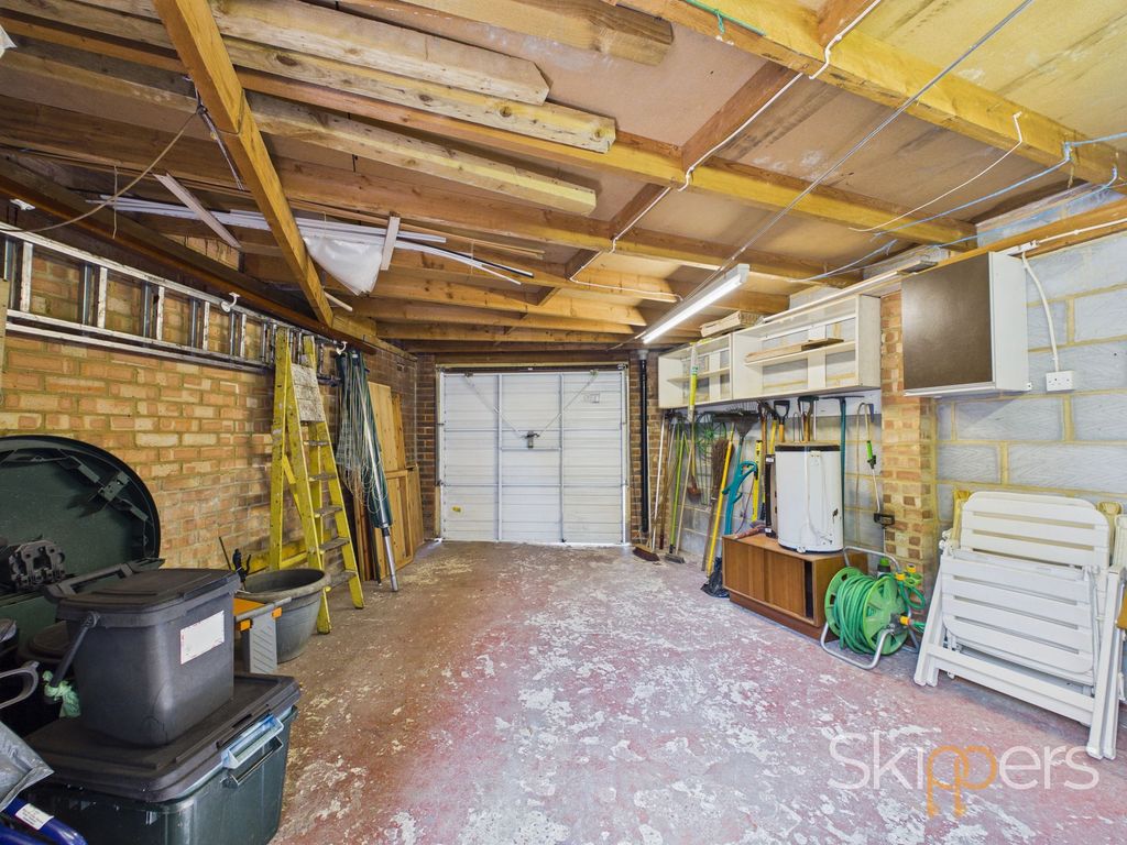 Property photo 3 of 24