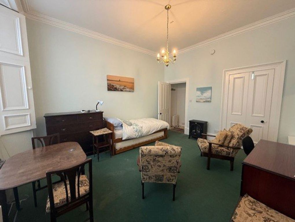 Property photo 3 of 4