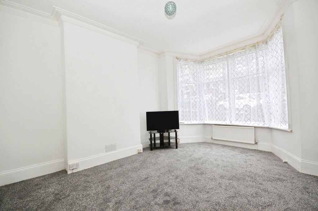 Property photo 3 of 13 Picture No. 05