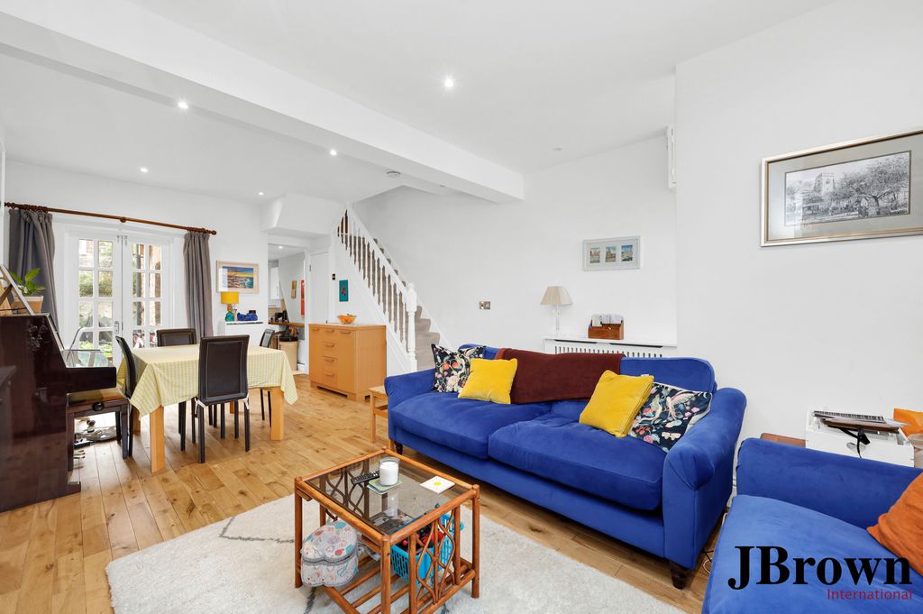 Property photo 2 of 15