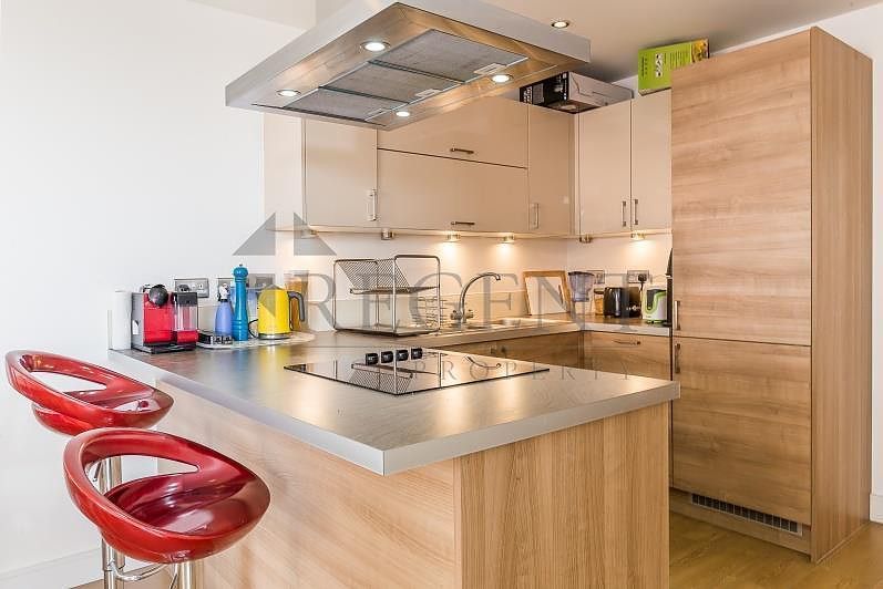 Property photo 3 of 8 Kitchen