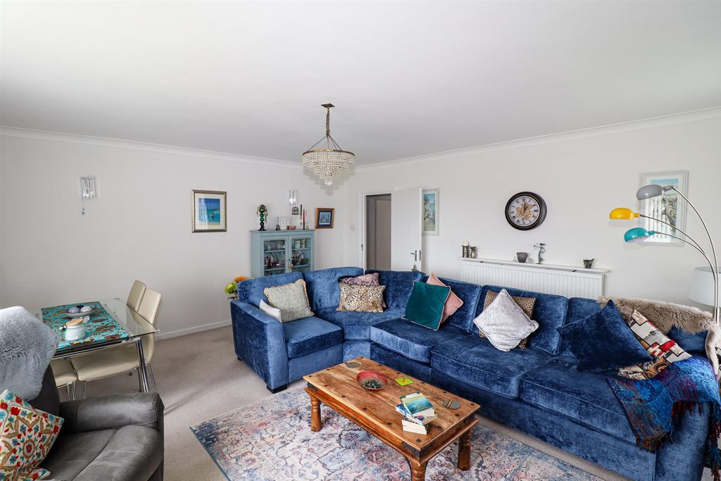 Additional image 5 of 2 bed flat for saleNormandale, Bexhill-On-Sea TN39