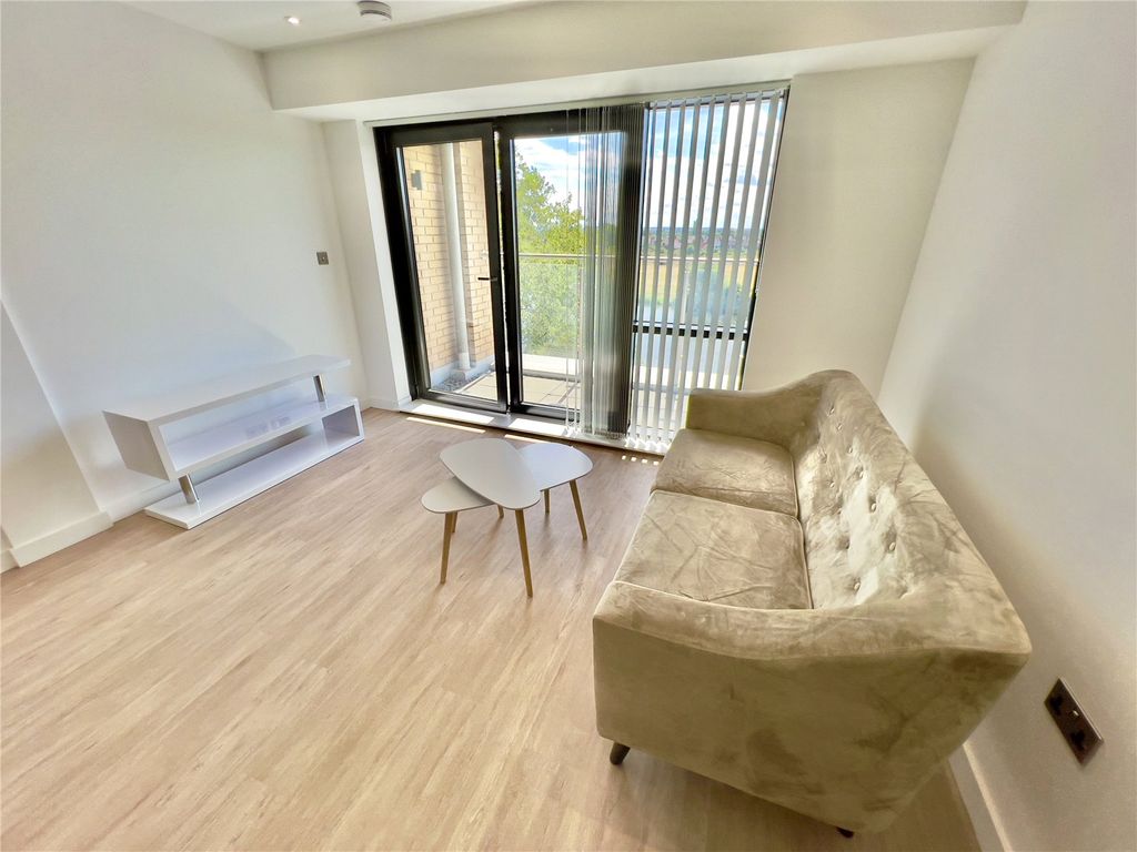 Property photo 3 of 10 Picture No. 04