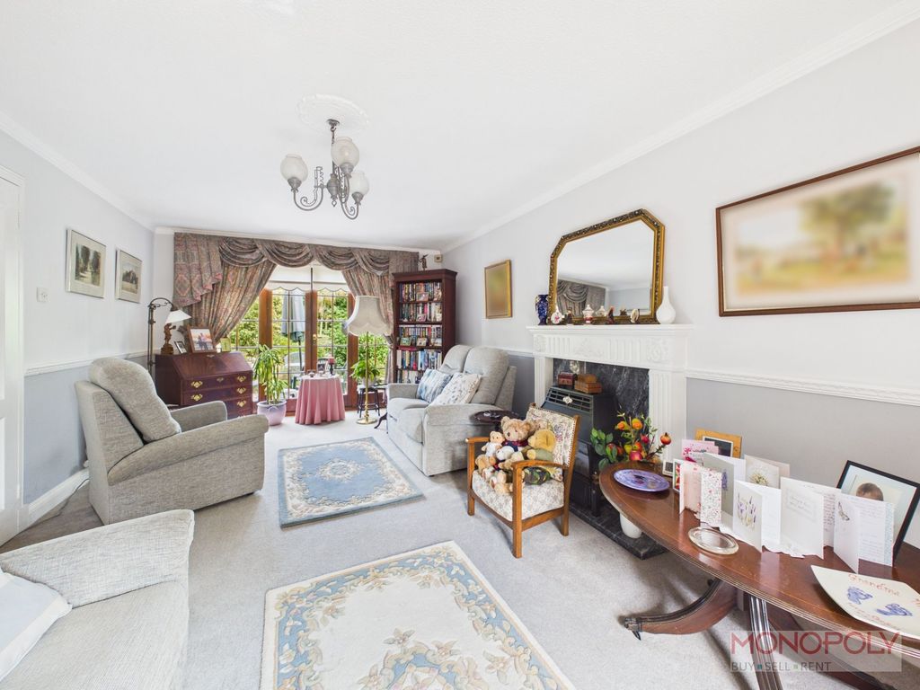 Property photo 2 of 28