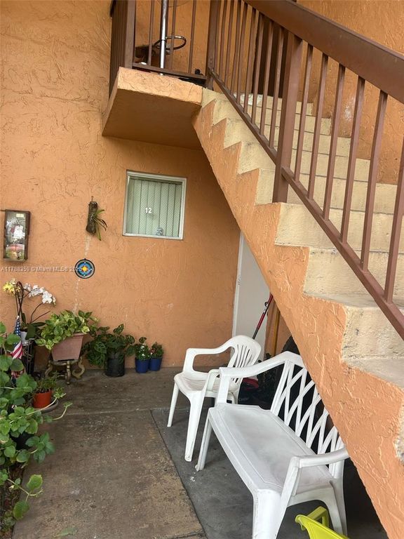 Property photo 2 of 5 <Alttext/>