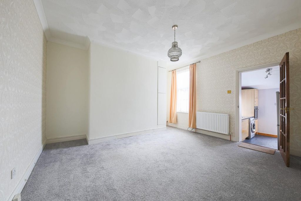 Property photo 2 of 10 Sitting Room.Jpg