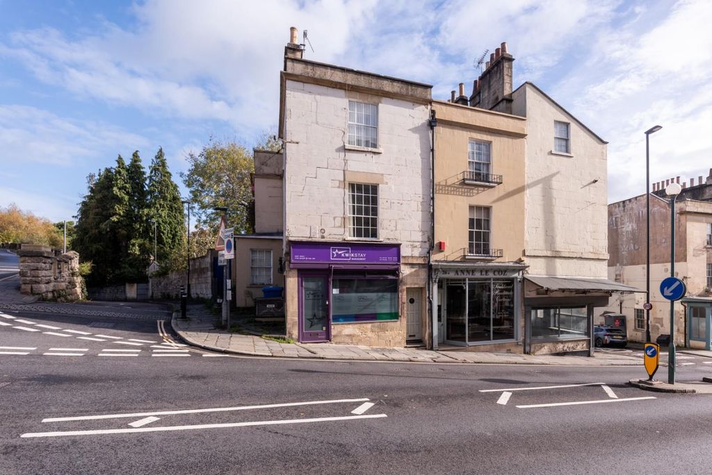 Property photo 1 of 13 26 Belvedere, Bath, BA1 5Hr-1.Jpg