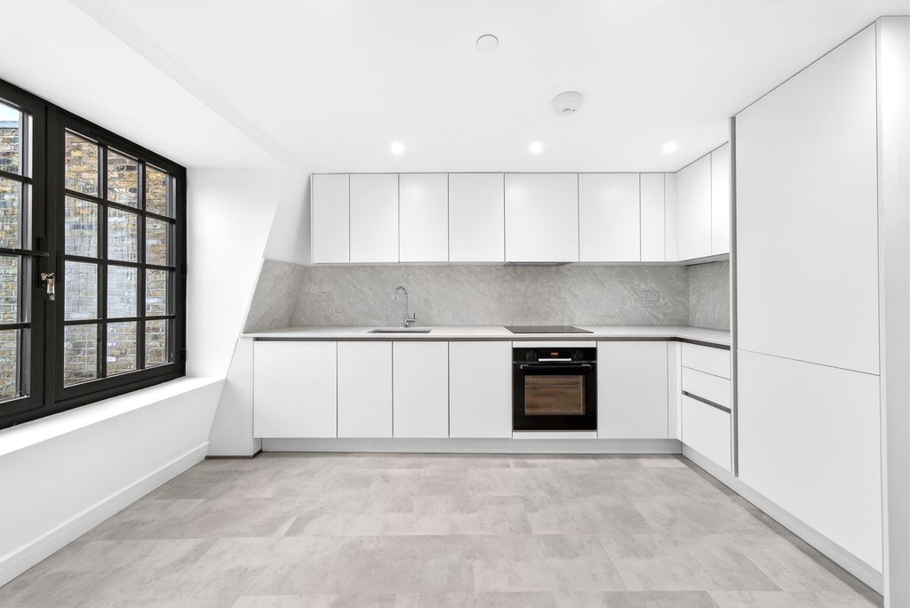 Property photo 1 of 7 Dsc07864