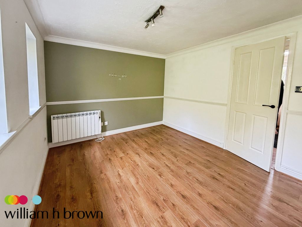 Property photo 3 of 18 Image