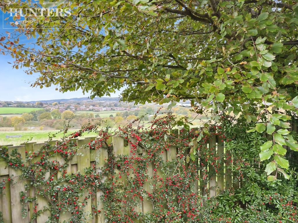 Property photo 2 of 16 Pbox-Img.Jpg