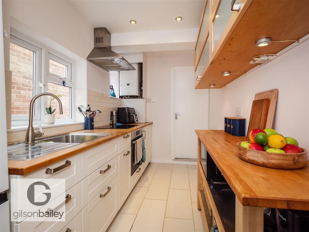 Property photo 3 of 37 11Bakersroad-13.Jpg