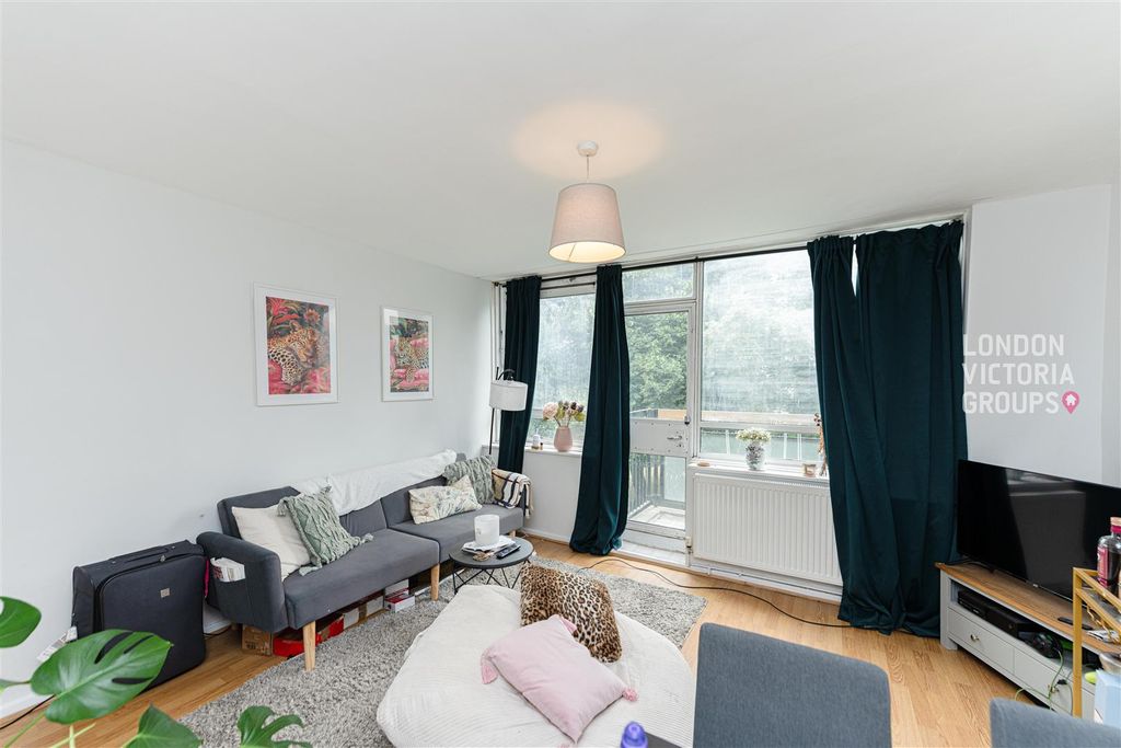 Property photo 3 of 19 1-3969.Jpg