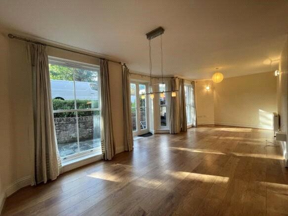 Property photo 2 of 11 Picture No. 02