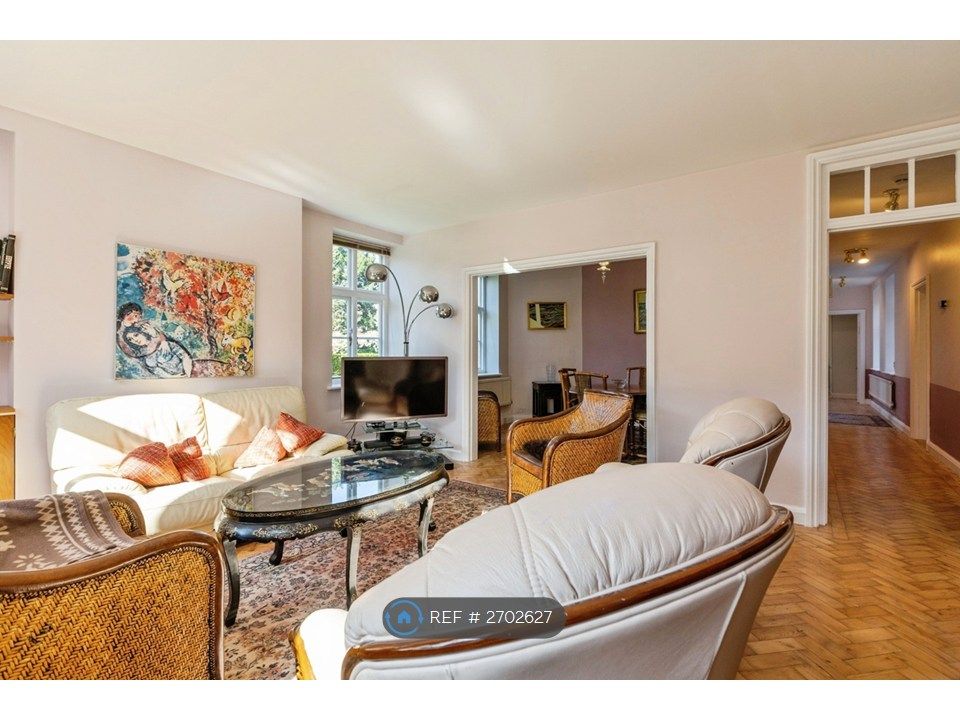 Property photo 3 of 21