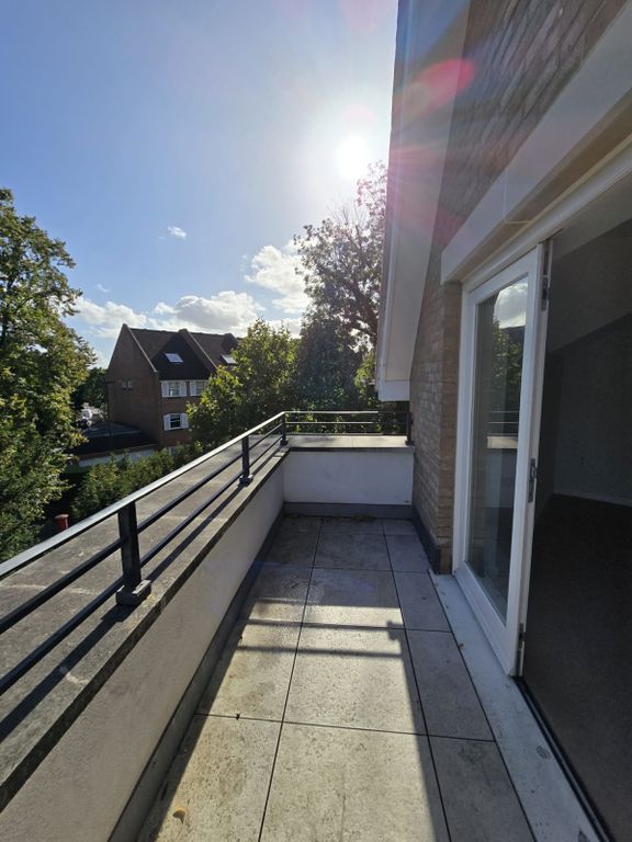 Property photo 2 of 7 Gallery