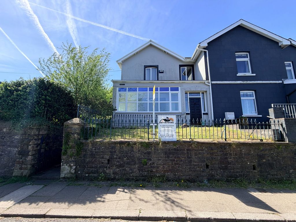 Property photo 1 of 59
