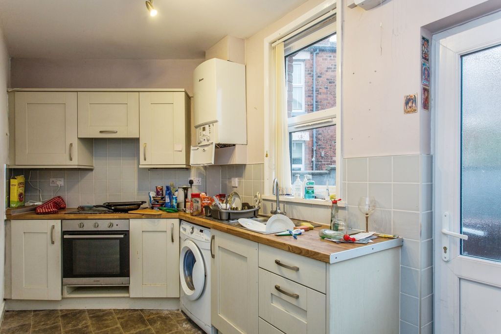 Property photo 3 of 15