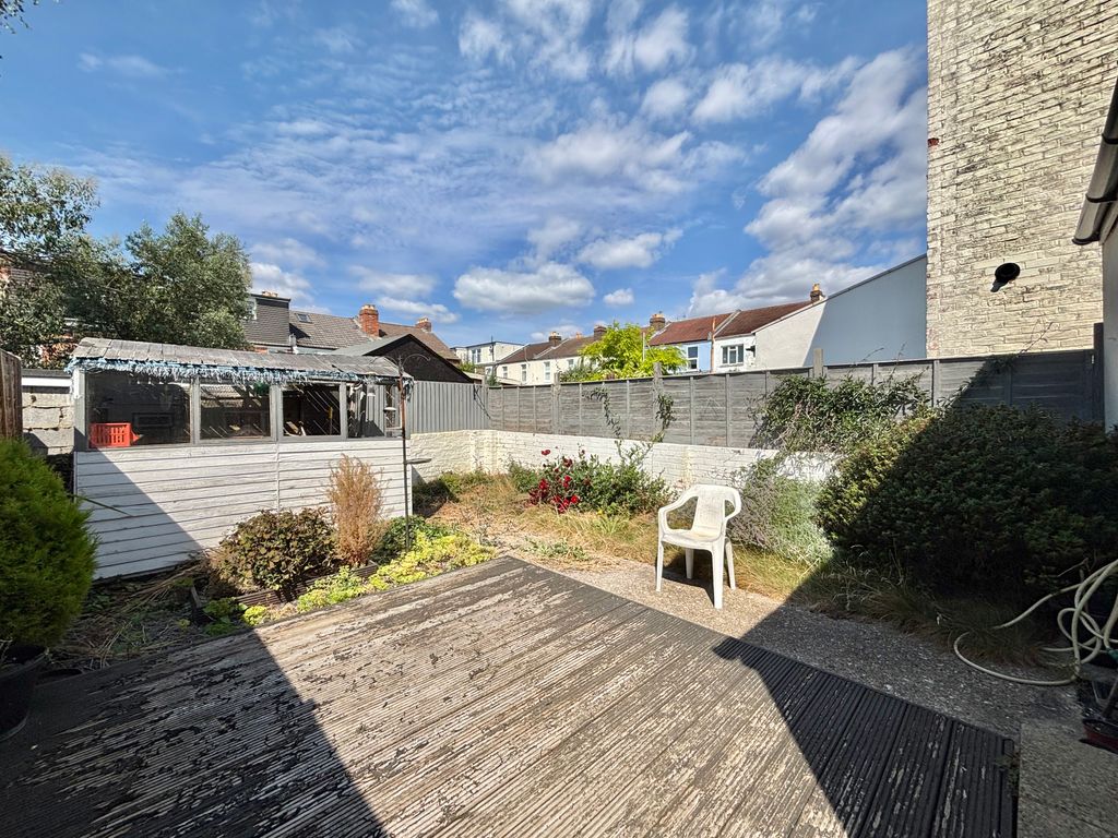 Property photo 2 of 7