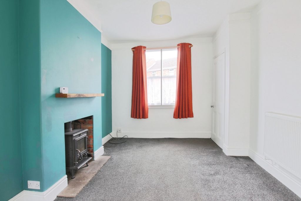 Property photo 2 of 14 4868813
