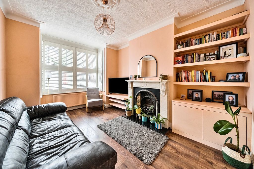 Property photo 3 of 15