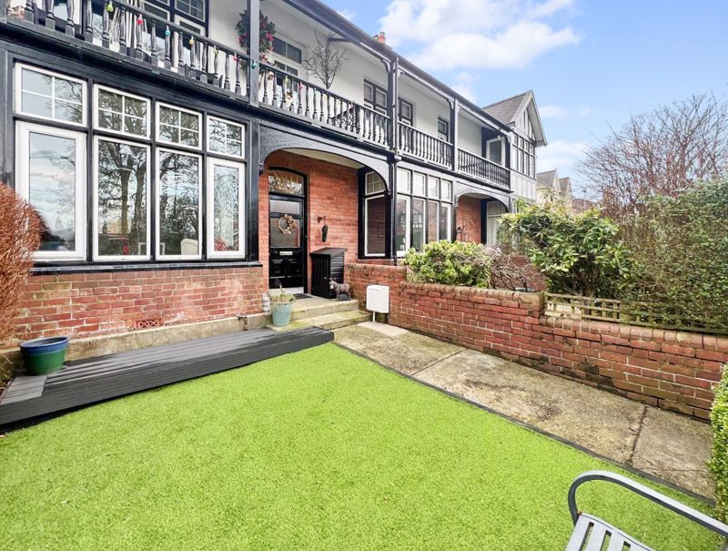 Property photo 2 of 30 11 Albany Road