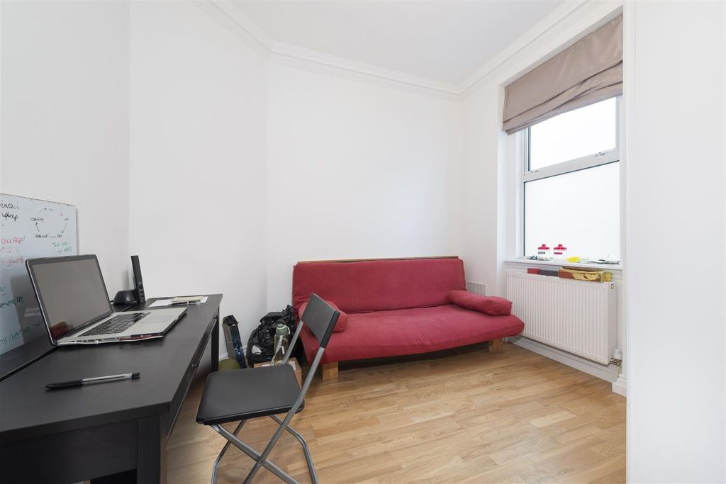 Property photo 3 of 11 42166_Hi-Res(10).Jpg