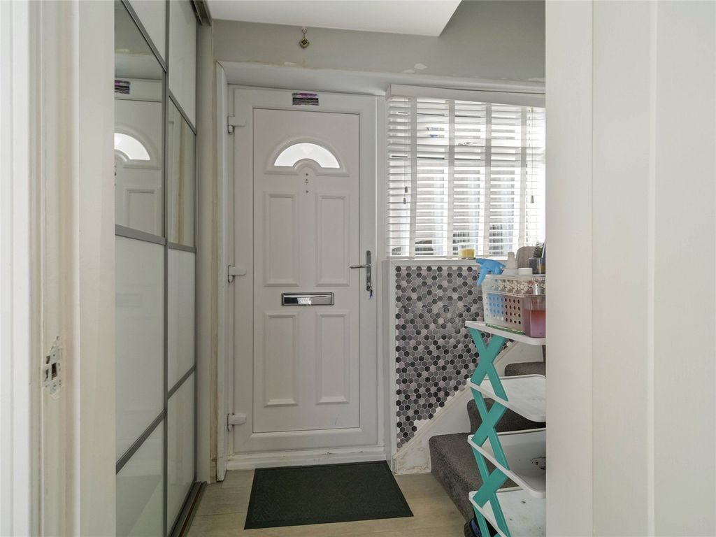 Property photo 3 of 17 Picture No. 04