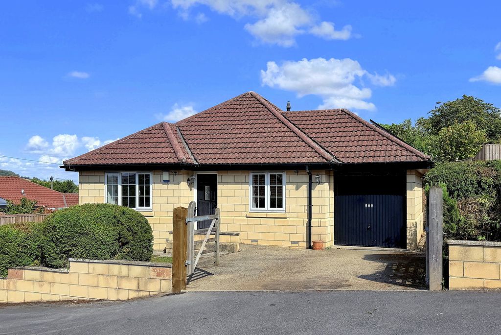 Property photo 1 of 9