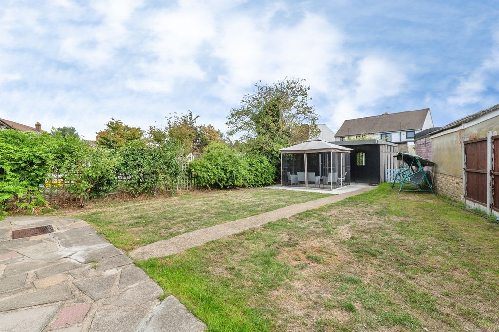Property photo 2 of 15