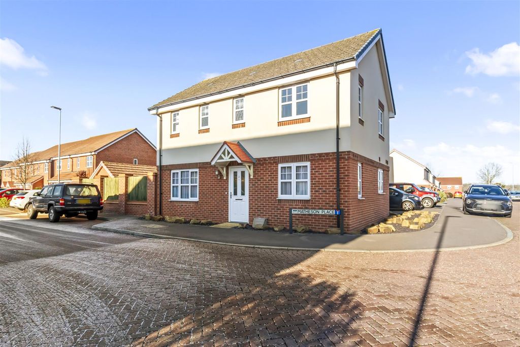 Property photo 1 of 21 2 Matheson Place-019.Jpg