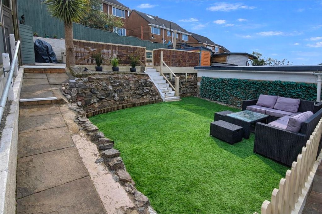 Property photo 2 of 14 Garden