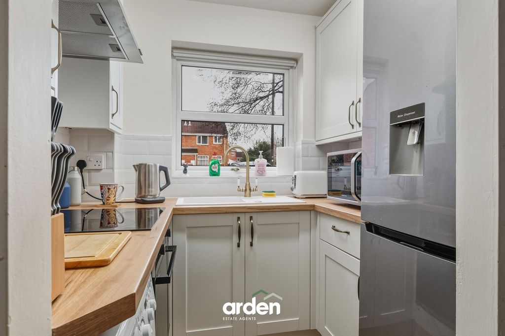 Property photo 3 of 8