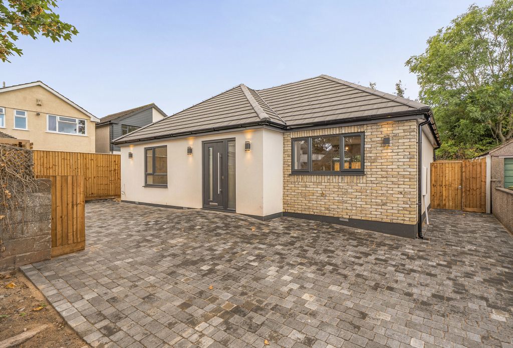 Property photo 1 of 22 1-6Aa1355d0129c-1...