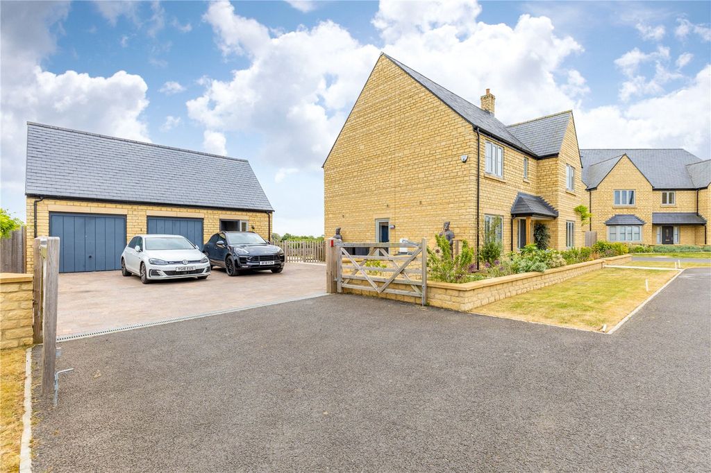 Property photo 3 of 35 Picture No. 26