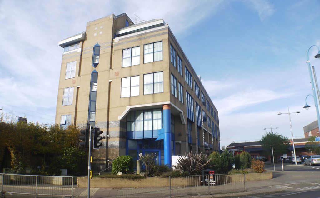 Property photo 1 of 8