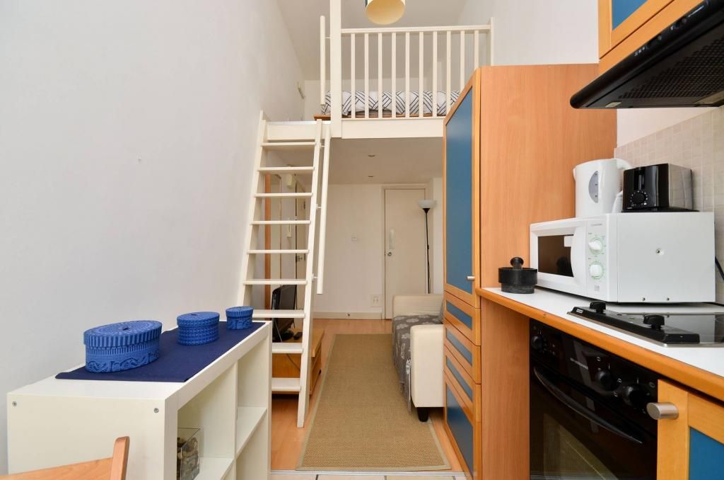 Property photo 1 of 5 Studio To Rent