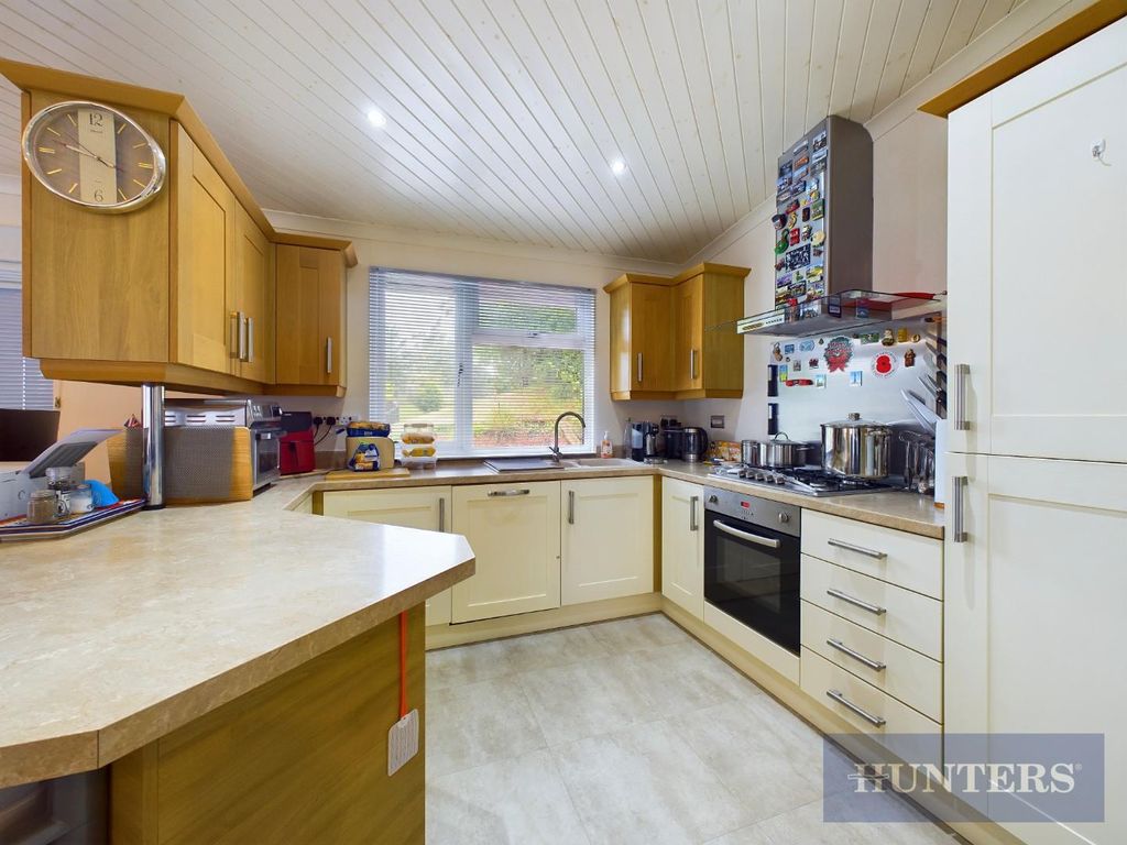 Property photo 3 of 15 Cam03407G0-Pr0254-Still013.Jpg