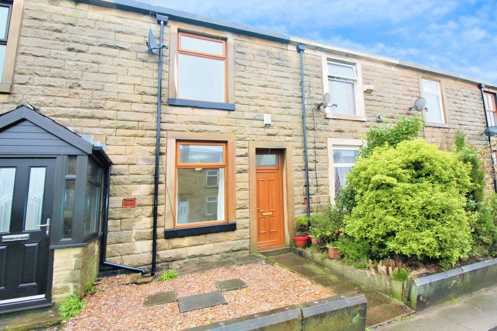 Property photo 1 of 19